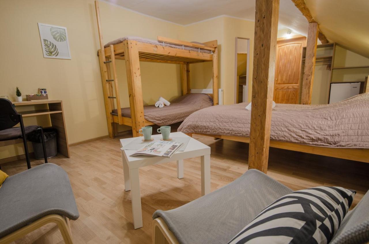 Hotel Veldzes Nams Ventspils Esterno foto