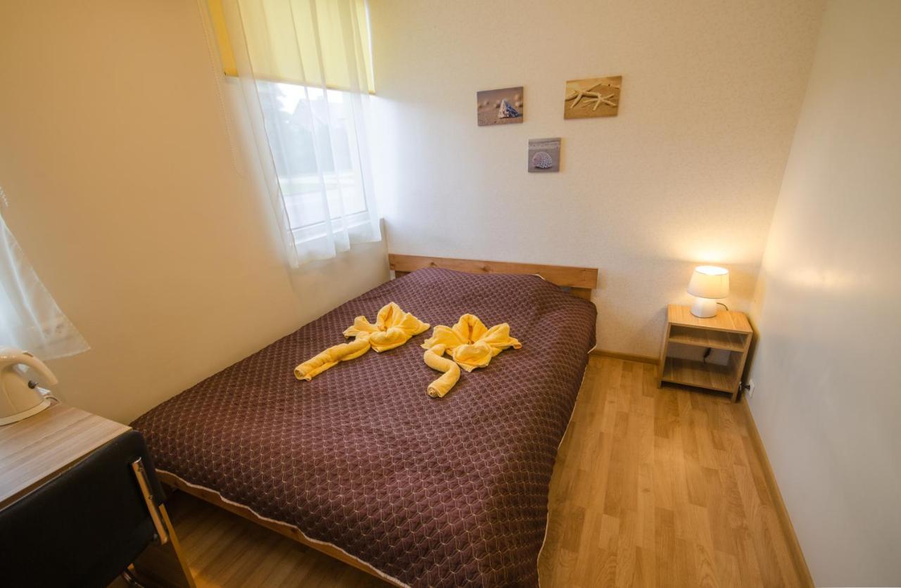 Hotel Veldzes Nams Ventspils Esterno foto